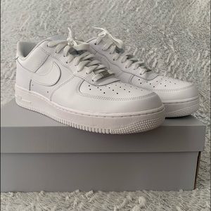 NIKE AIR FORCE 1, MEN, WHITE, SIZE 11.5